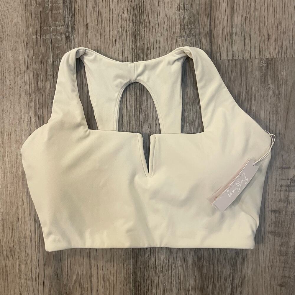 NWT $46 BuffBunny Buff Bunny Nubre Notch Sports Bra in Oat Milk (Cream) Sz L - Picture 9 of 16